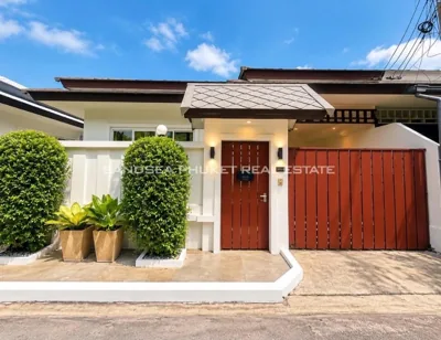 Villa With Pool – 写真 9