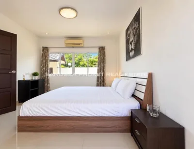 Villa With Pool – 写真 13