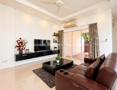 Villa With Pool – 写真 14